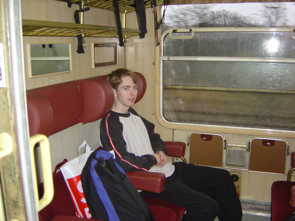 Comfortable six-seat compartments